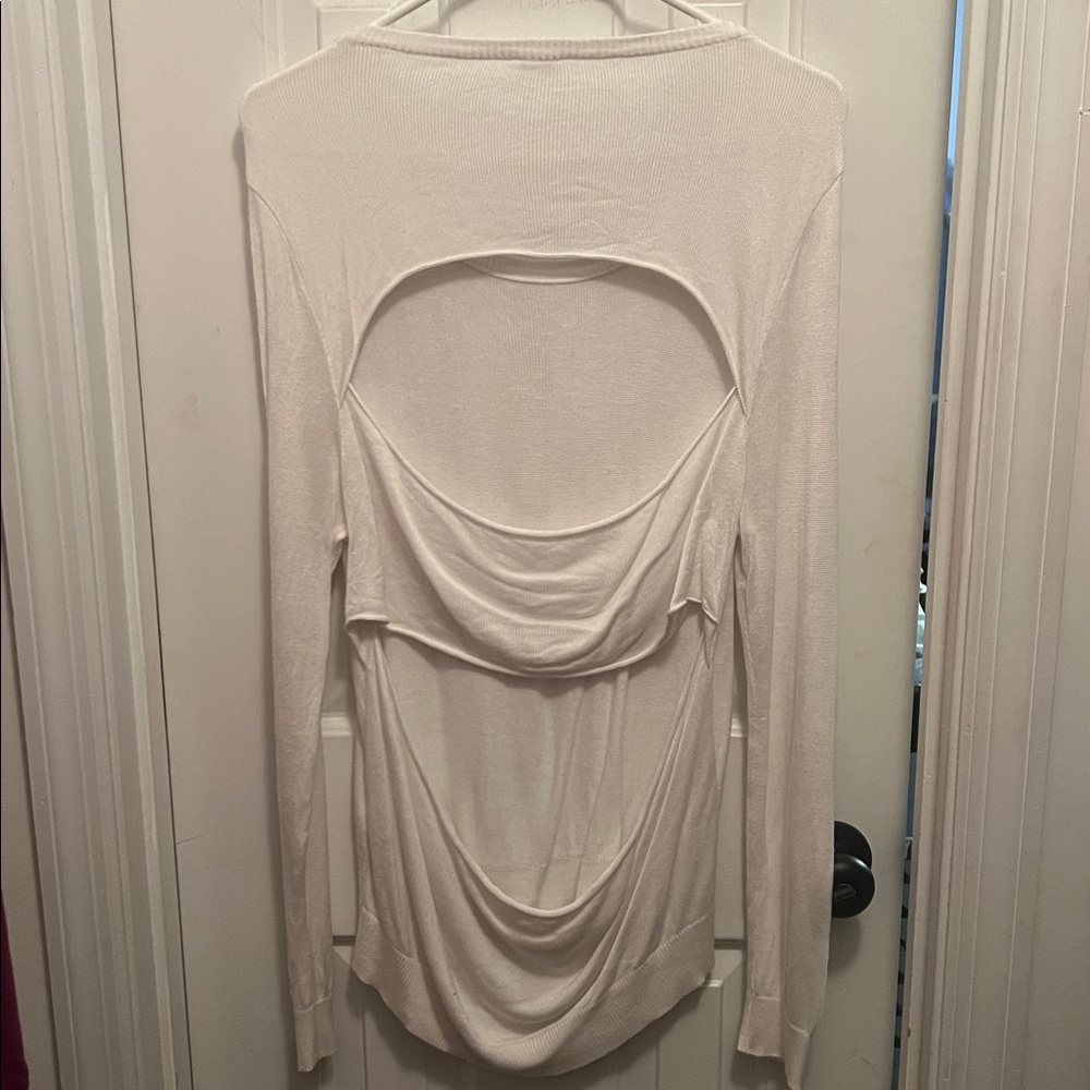 Chan Luu White Knit Top with Branded Plaque